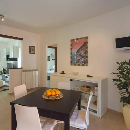 Modern Bubu Casa Apartment