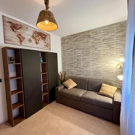 Modern Bubu Casa * Borgonovo